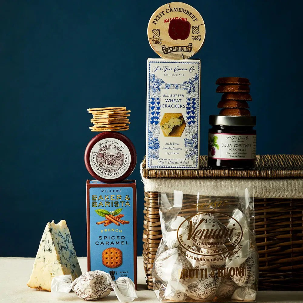 Medium Hamper – The Signature Selection